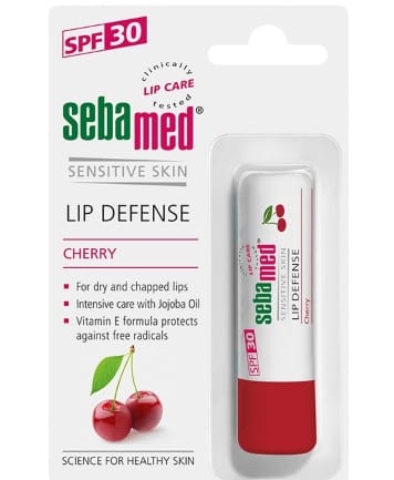 10 Lip Balm yang Bagus untuk Atasi Bibir Kering dan Pecah-Pecah - Alodokter