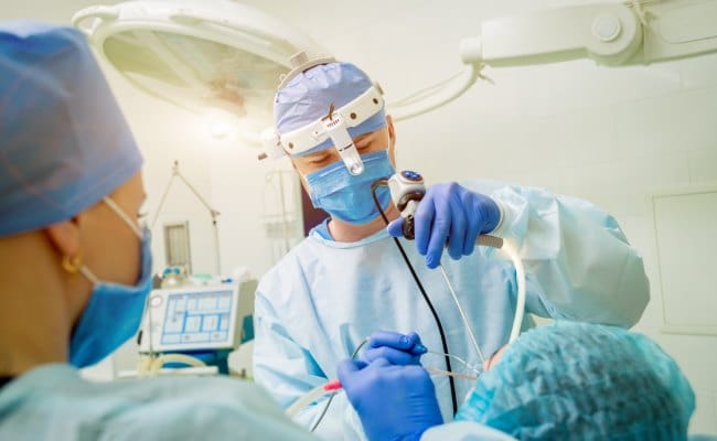 Operasi Sinusitis dan Hal-hal Penting di Dalamnya - Alodokter