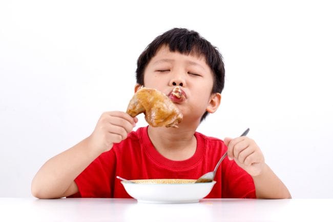 Bolehkah Anak Makan Ayam Setiap Hari? Simak Penjelasannya - Alodokter