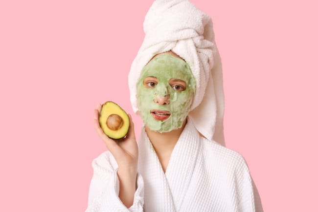 Cara Membuat Masker Wajah dari Bahan-Bahan Alami di Rumah - Alodokter