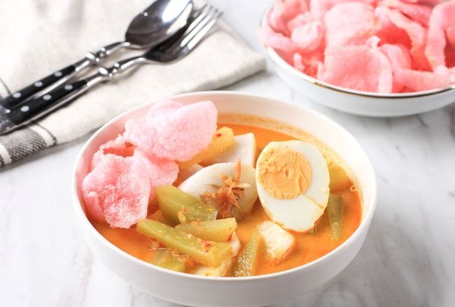 Kalori Lontong Sayur dan Tips Menikmatinya dengan Cara Sehat - Alodokter