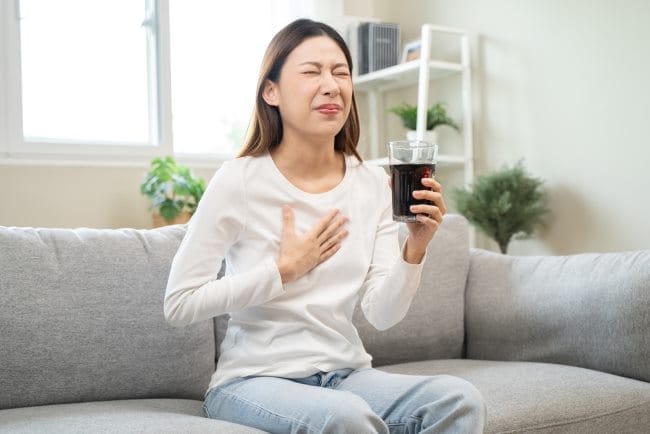 7 Penyebab Dada Terasa Panas yang Sering Terjadi - Alodokter