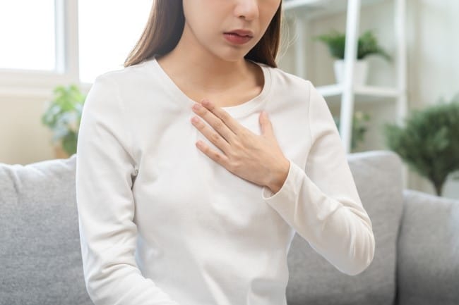 Nyeri di Bagian Dada Saat Bernapas, Ketahui Penyebab dan Cara Menanganinya - Alodokter