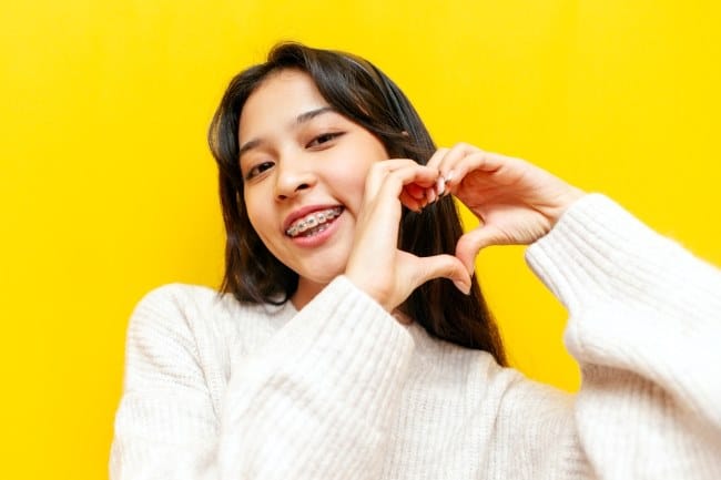 Perubahan Wajah setelah Pakai Behel yang Perlu Diketahui - Alodokter