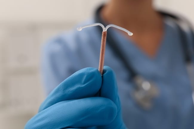 9 Ciri-Ciri Hamil Saat KB IUD yang Perlu Dikenali - Alodokter