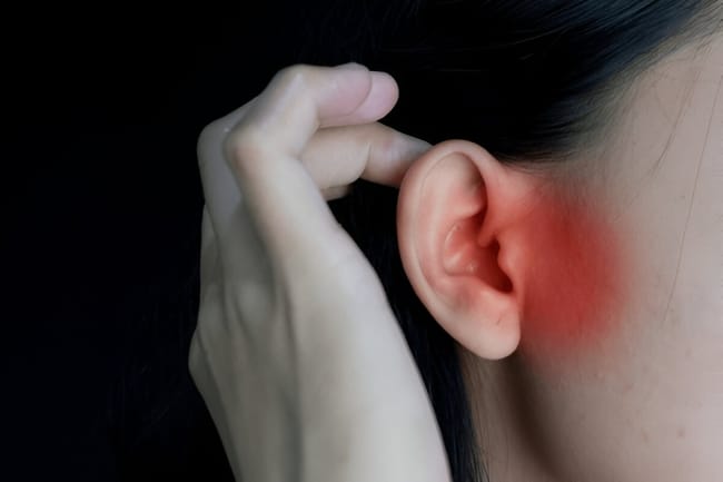 Telinga Bengkak