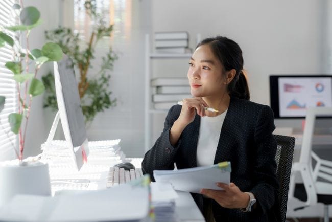 Cara Memilih Asuransi Kesehatan Karyawan yang Tepat - Alodokter