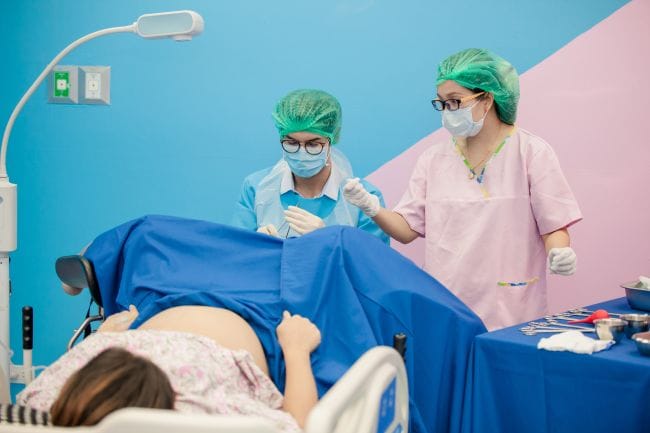 Tips agar Melahirkan Normal setelah Caesar yang Penting Diketahui - Alodokter