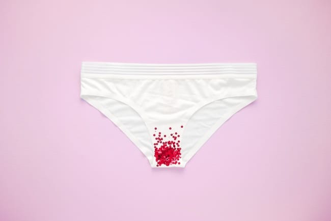 Kenapa Keluar Flek Coklat tapi Tidak Haid? Ini Jawabannya - Alodokter