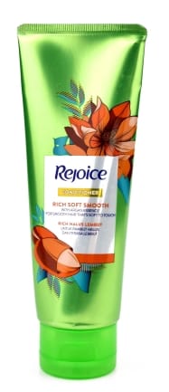 12 Rekomendasi Kondisioner untuk Rambut Kering yang Bagus untuk Melembutkan - Alodokter