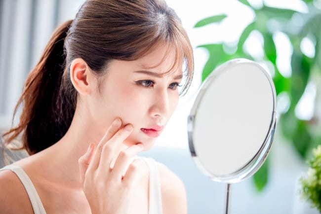 Kedutan Pipi Kanan, Inilah Penyebab dan Cara Mengatasinya - Alodokter