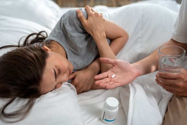 7 Obat Demam Sakit Kepala Badan Pegal yang Ampuh di Apotek - Alodokter