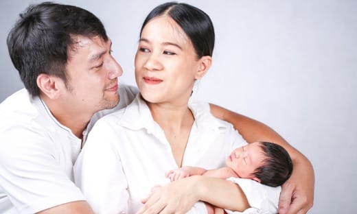 Cuti Melahirkan untuk Suami, Ketahui Hak dan Manfaatnya - Alodokter