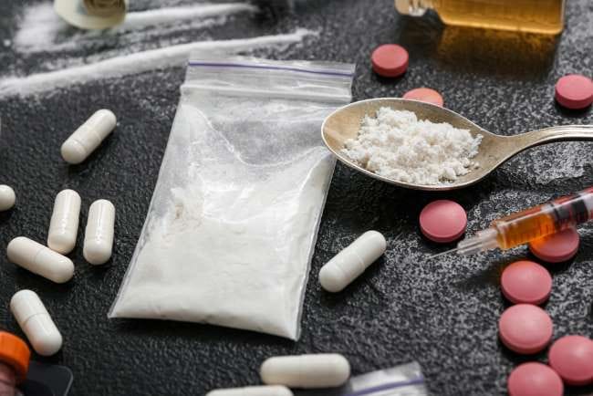 4 Perbedaan Narkotika dan Psikotropika yang Wajib Diketahui - Alodokter