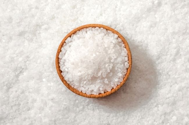 4 Manfaat Makan Garam sebelum Makan dan Risikonya bagi Kesehatan - Alodokter