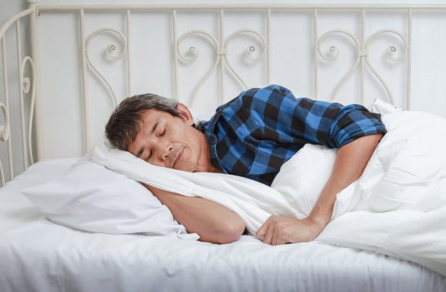 Posisi Tidur Penderita Batu Empedu yang Dianjurkan - Alodokter