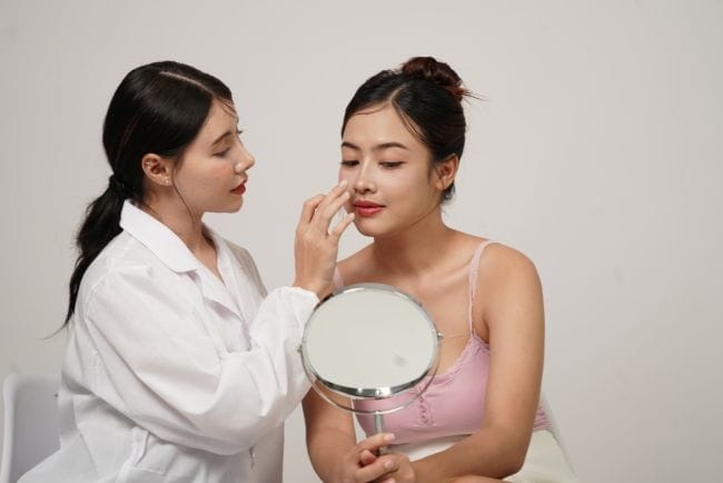 Dokter Spesialis Kulit dan Kelamin Terbaik di Tangerang - Alodokter