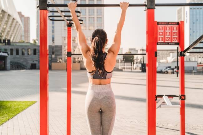 Dead Hang, Olahraga untuk Memperbaiki Postur Tubuh - Alodokter