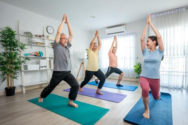 Lansia Sehat, Inilah Tips Gaya Hidup agar Tetap Aktif di Usia Tua - Alodokter