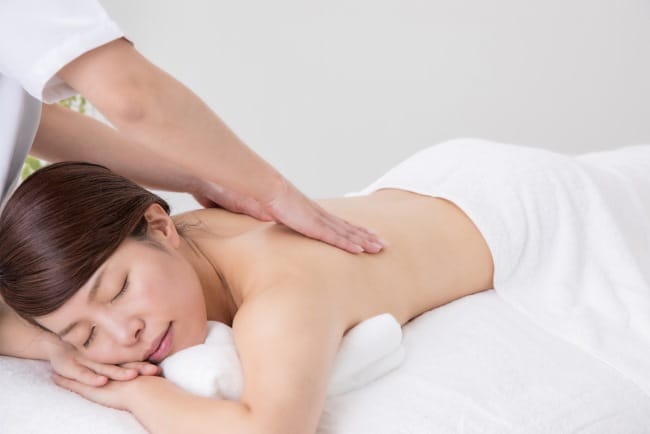 Swedish Massage, Inilah Manfaat dan Hal yang Perlu Diperhatikan Sebelum Melakukannya - Alodokter