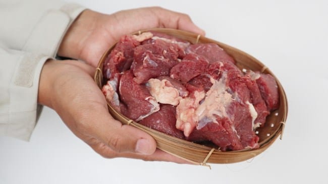 Perbedaan Daging Sapi dan Kambing yang Perlu Dipahami - Alodokter
