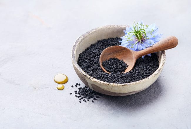 7 Manfaat Jintan Hitam untuk Pria yang Sayang Dilewatkan - Alodokter