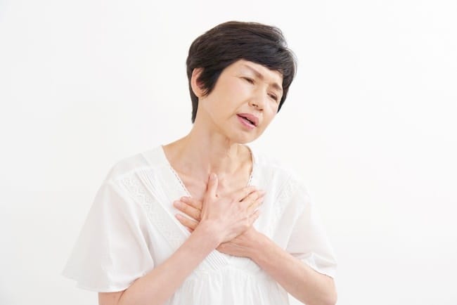 8 Cara Mengatasi Nafas Terasa Berat yang Aman dan Efektif - Alodokter