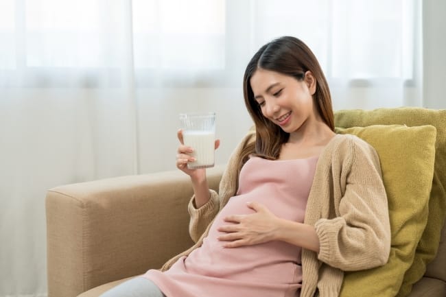 7 Rekomendasi Susu Ibu Hamil Trimester 2 Terbaik - Alodokter