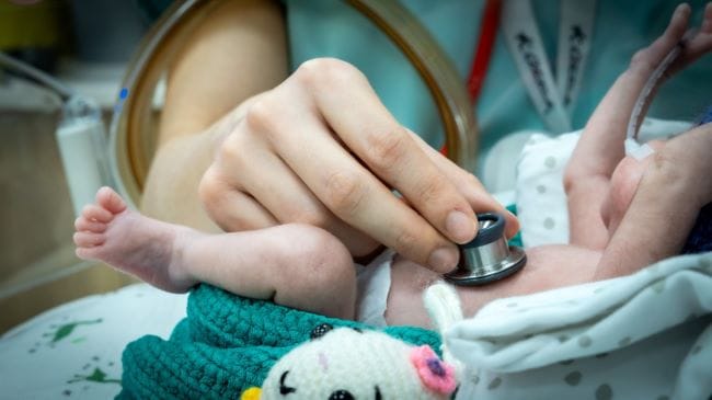 Preterm, Persalinan Sebelum 37 Minggu yang Perlu Dipahami Risikonya - Alodokter