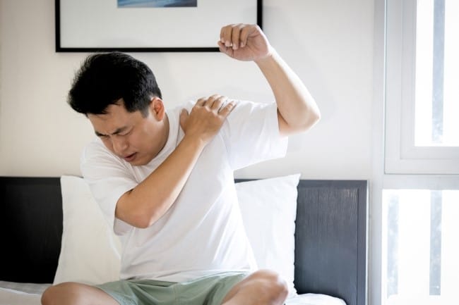6 Cara Cepat Mengobati Frozen Shoulder yang Mudah dan Aman - Alodokter
