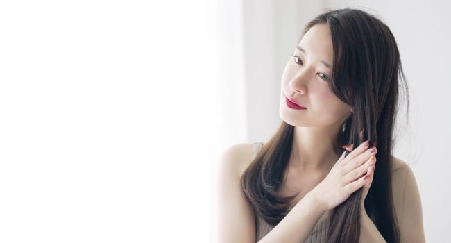 Cara agar Rambut Lembut dan Jatuh: Ini Panduan Lengkapnya - Alodokter