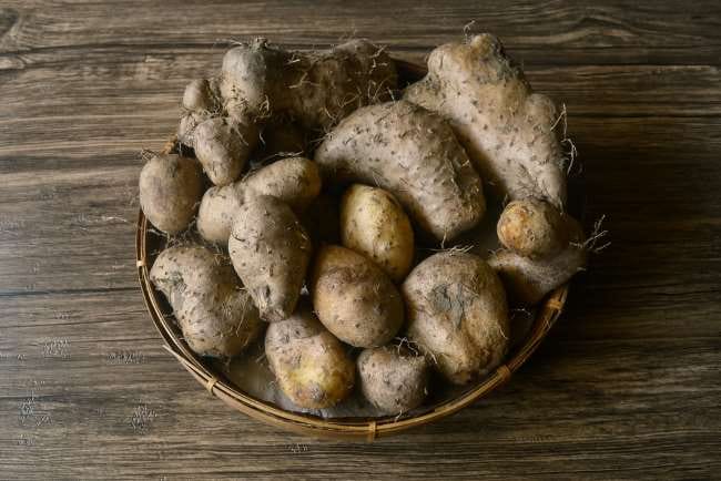 Gembili, Ketahui Kandungan Nutrisi, Manfaat, dan Cara Mengolahnya - Alodokter