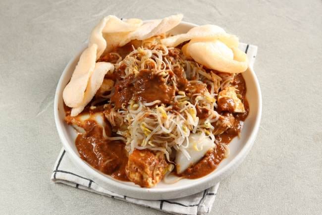 Kalori Ketoprak dan Cara Bijak Mengonsumsinya - Alodokter