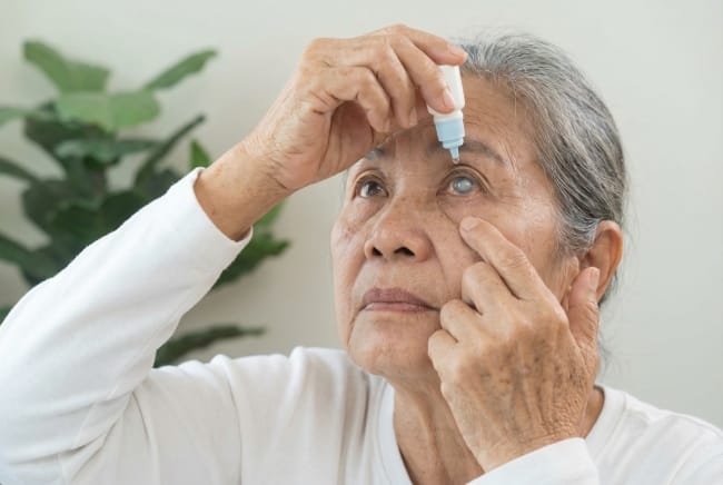 7 Obat Tetes Mata Katarak yang Efektif Meredakan Keluhan - Alodokter