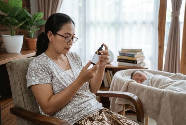 7 Kandungan Skincare yang Tidak Boleh untuk Ibu Menyusui - Alodokter