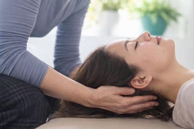 Somatic Therapy, Cara Alami untuk Mengatasi Stres dan Trauma - Alodokter