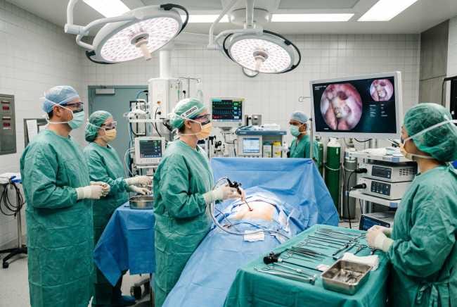 Rumah Sakit Terbaik untuk Pengobatan Batu Ginjal - Alodokter