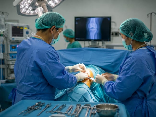Rumah Sakit Terbaik untuk Total Knee Replacement - Alodokter