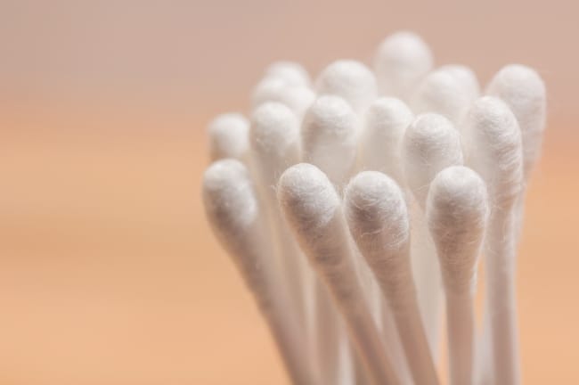 12 Cotton Bud Terbaik yang Nyaman Digunakan untuk Sehari-hari - Alodokter