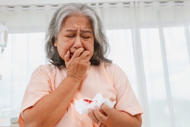 8 Ciri-Ciri Batuk TBC yang Perlu Anda Waspadai - Alodokter