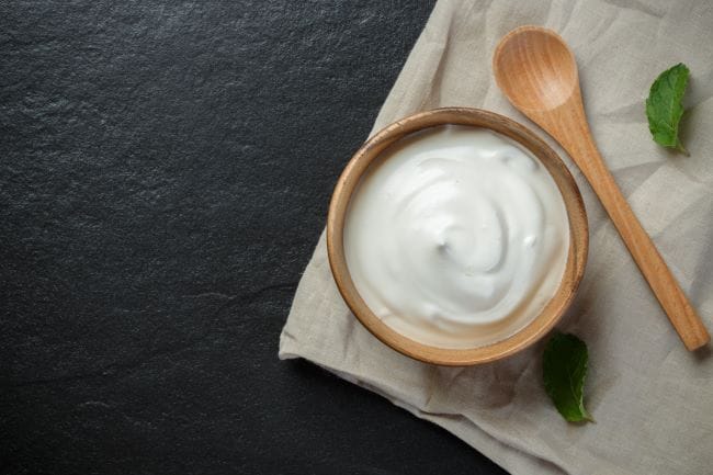 Bakteri Yogurt, Kenali Manfaatnya untuk Kesehatan Pencernaan - Alodokter