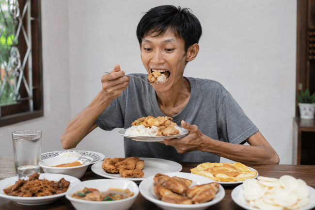Makan Banyak tapi Tetap Kurus? Ini Kemungkinan Penyebabnya - Alodokter