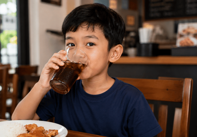 Hati-hati, Ada Risiko Kafein Berlebih dalam Minuman Anak - Alodokter