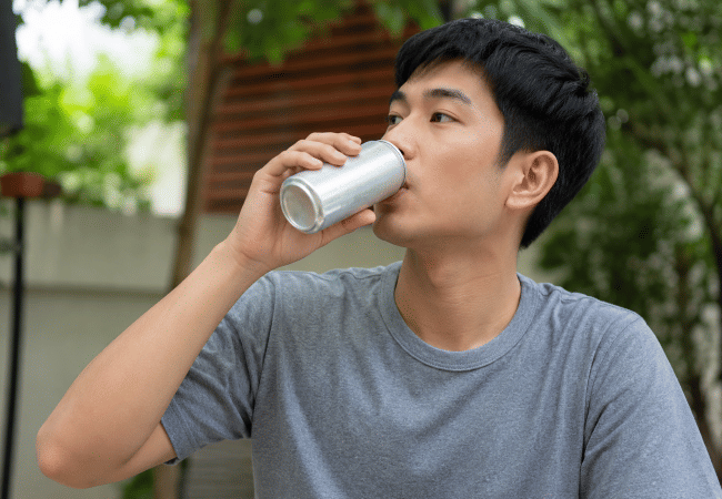 16 Minuman Kaleng Terbaik yang Praktis dan Menyegarkan - Alodokter