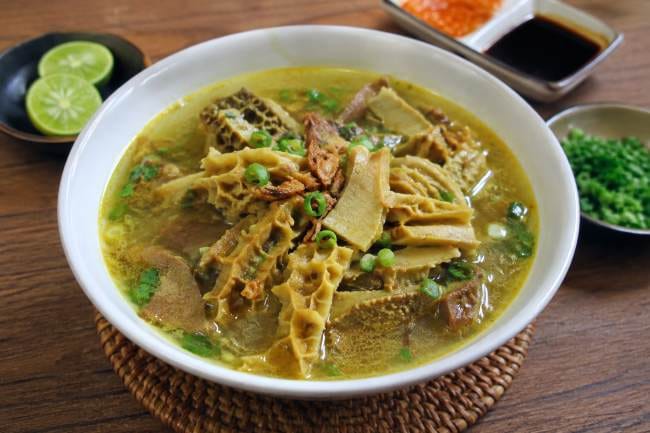 Soto Babat, Ketahui Kandungan Kalori dan Tips Sehat Mengonsumsinya - Alodokter