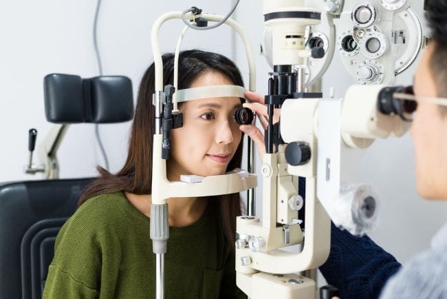 Optometrist, Pilihan Tepat untuk Menjaga Kesehatan Mata - Alodokter