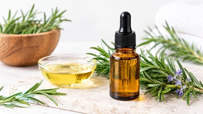 9 Minyak Rosemary Terbaik untuk Rambut yang Sehat dan Lebat - Alodokter