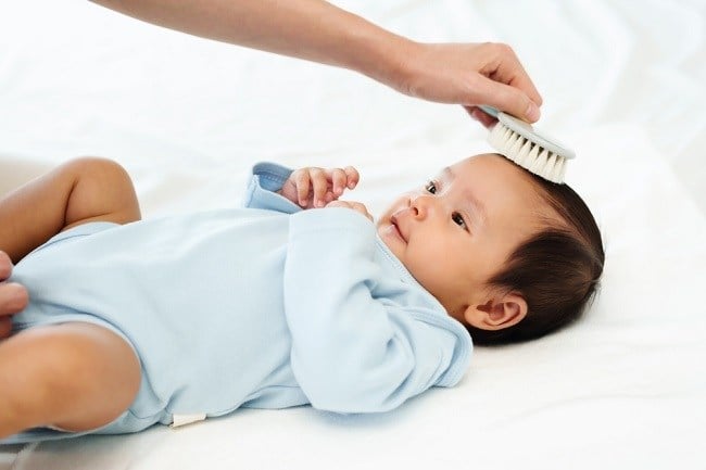 Begini Perawatan Rambut untuk Bayi agar Sehat dan Lebat - Alodokter