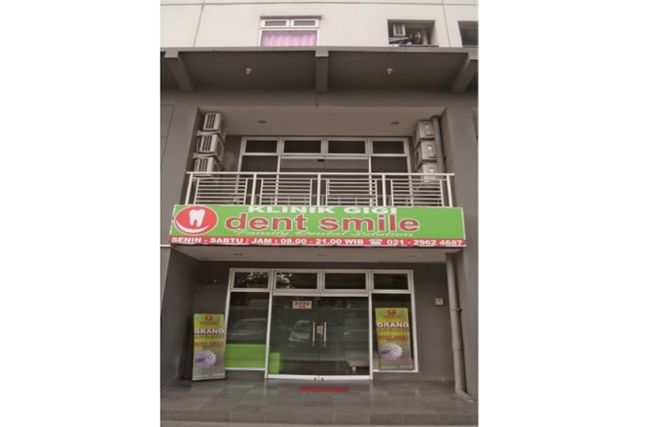 Klinik Gigi Dent Smile Green Pramuka