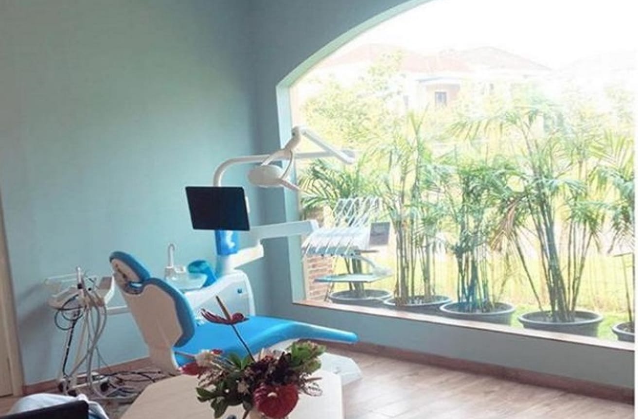 Teeth Tooth Dental Clinic
